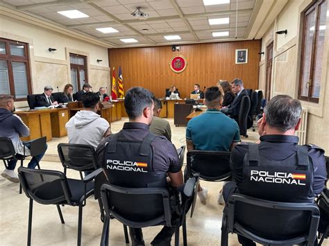 Condenados cuatro jóvenes a 138 años de cárcel por violar a .